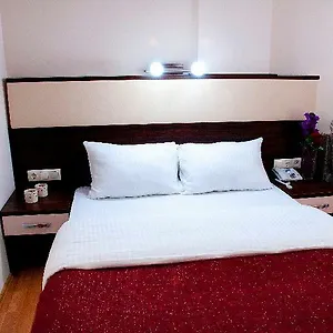 Otel Dogan &, Özdere